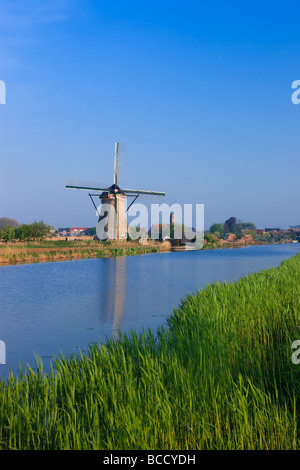 Les moulins à vent à la Kinderdijk, Pays-Bas Banque D'Images