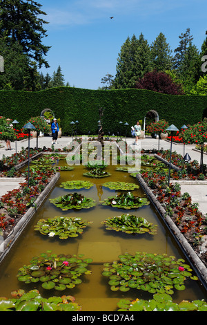 Jardin à l'italienne dans les Jardins Butchart, près de Victoria, sur l'île de Vancouver, Canada Amérique du Nord Banque D'Images