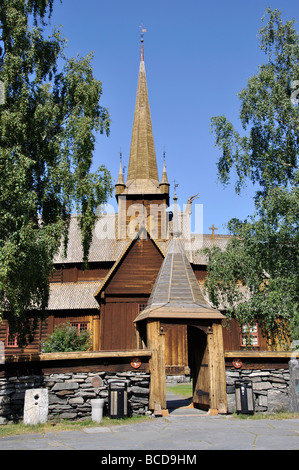 12e siècle LOM Stave Church, LOM, Innlandet County, Norvège Banque D'Images