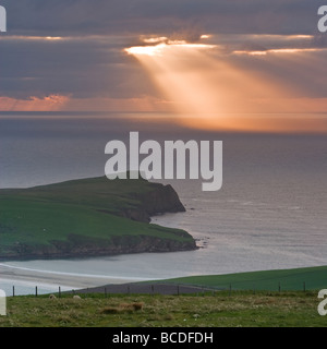 Coucher de soleil sur St Ninian's Isle, Shetland Islands Banque D'Images