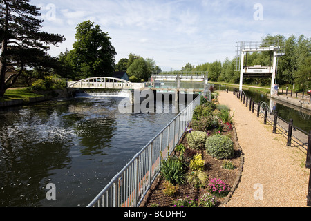 Morsure d'appâts sur rivière Cam Lock Banque D'Images