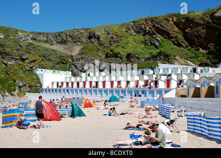 Tolcarne beach et falaises, Newquay, Cornwall, uk Banque D'Images