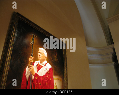 Portrait du pape Benoît XVI lors d'une exposition au Vatican, Rome Banque D'Images