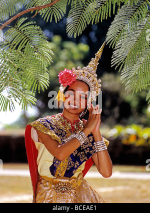 2333 Danseur traditionnel Thaï en Thaïlande robe classique Banque D'Images
