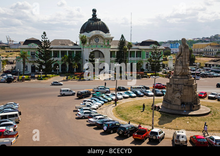 Mozambique, Maputo. La gare, sur la Praça dos Trabalhadores dans le quartier de Baixa de Maputo. Banque D'Images