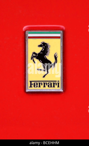 Logo insigne Ferrari Cavallino Rampante, l'.ou 'petit cheval cabré'. Banque D'Images