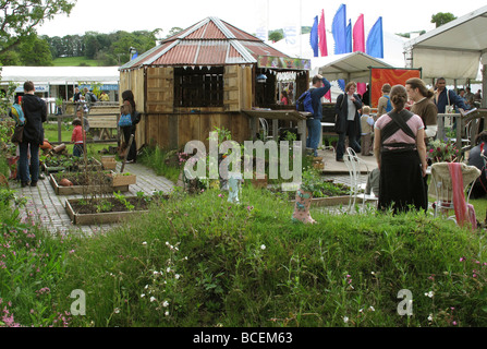 Le Wiggly Welly Garden au Hay-on-Wye Guardian Book Festival Sur Brecon Road dans la ville de Hay-on-Wye Powys Wales GB ROYAUME-UNI 2009 Banque D'Images