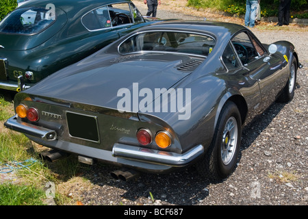 De Havilland Aviation Heritage Centre Museum , Aston Martin , Détail jour Ferrari Dino 246 GT coupé 1976 Vue arrière ou aspect de la queue Banque D'Images