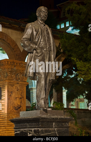 La statue de Henry Flagler en dehors de Flagler college à St Augustine en Floride Banque D'Images