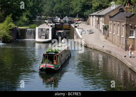 Vieille Ford Lock, Regents Canal, Tower Hamlets, London, England, UK Banque D'Images