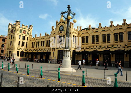 La gare Estacion del Norte construit entre 1906 et 1917 par l'architecte Valencien Demetrio Ribes, Valencia, Espagne Banque D'Images