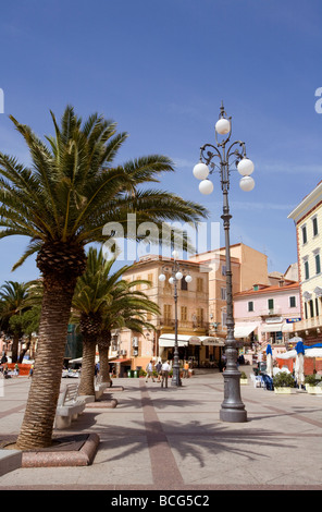 Piazza Garibaldi, ville de La Maddalena, l'île de La Maddalena, en Sardaigne, Italie Banque D'Images