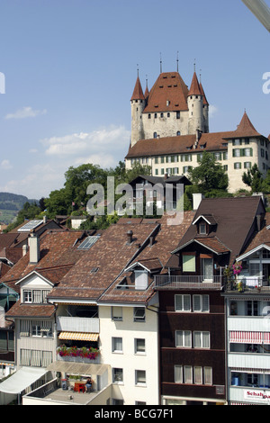 Château Suisse : la ville et le château de Thoune en Suisse Banque D'Images