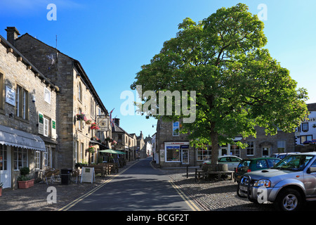 Place pavée de Skipton, Yorkshire Dales National Park, North Yorkshire, Angleterre, Royaume-Uni. Banque D'Images
