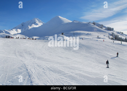 Les sommets des montagnes couverts de neige montagnes Ahorn Autriche Banque D'Images