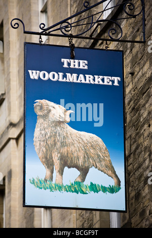 Le Woolmarket, Cirencester, Gloucestershire, Royaume-Uni Banque D'Images