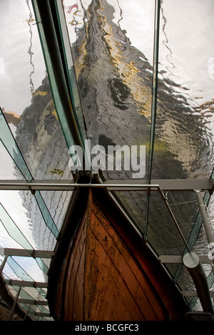 La proue de la Mairie à partir de la fausse ligne d'eau du toit du musée Banque D'Images