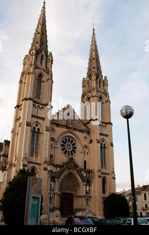 L'église St Baudile Nîmes France Banque D'Images