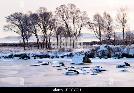 Lever du soleil sur le Loch Ba, Glencoe, Ecosse, Royaume-Uni Banque D'Images