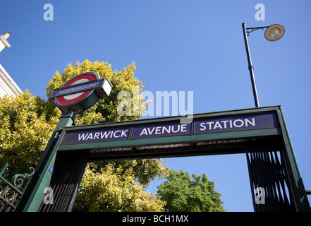 La station de métro Warwick Avenue signe, Londres, Angleterre, Royaume-Uni Banque D'Images