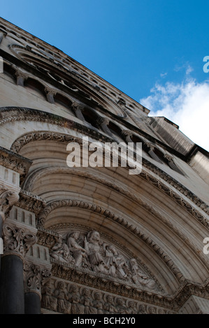 L'église St Paul Nimes France Banque D'Images