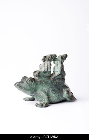 Souvenir de l'Indonésie, la grenouille de bronze Banque D'Images