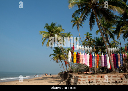 Marché aux puces d'Anjuna hippy hebdomadaire Goa Inde Banque D'Images