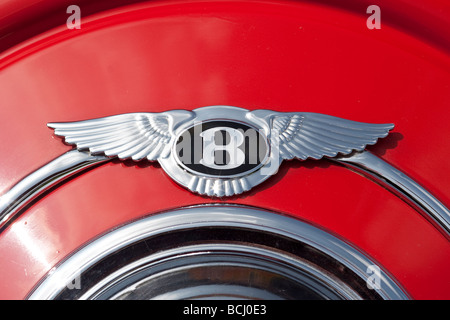 Sur l'insigne Bentley voiture vintage Banque D'Images