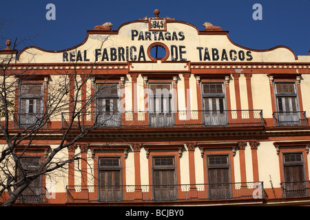 Fabrique de tabac Partagas, Partagas Real Fabrica de tabacos, à La Havane, Cuba, Antilles, Caraïbes, Amérique Centrale Banque D'Images