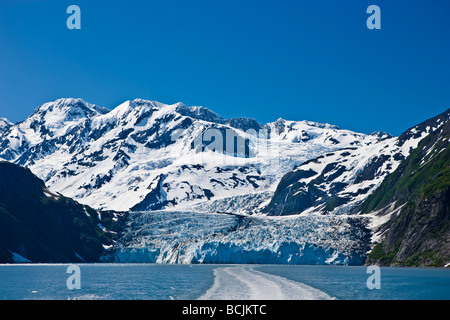 Barry Glacier in Harriman Fjord comme vu depuis le pont sur le Klondike Express tour voile, Prince William Sound, Alaska Banque D'Images