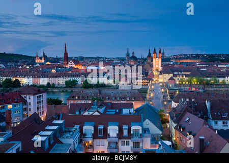 Allemagne, Bavière, Bayern/ Wurzburg, haute vue sur Old Main River Bridge Banque D'Images