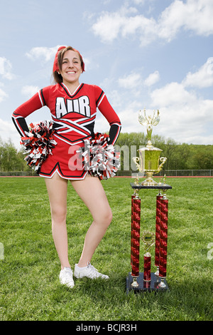 Cheerleader avec Trophy Banque D'Images