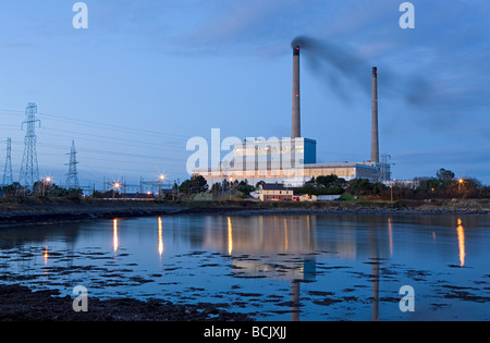 L'île de Tarbert power station Banque D'Images