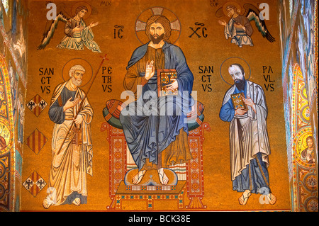 Mosaïques byzantines à la Palantine Chapelle ( Capella Palentina ) Norman Palace Palerme, Sicile, Italie. Le Christ au-dessus de l'autel. Banque D'Images