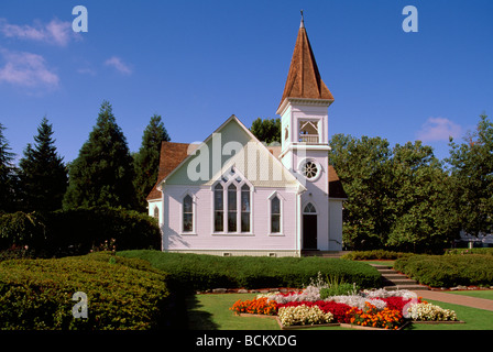 Richmond, BC, en Colombie-Britannique, Canada - Chapelle Historique Minoru, un bâtiment du patrimoine dans un jardin tranquille Park Banque D'Images