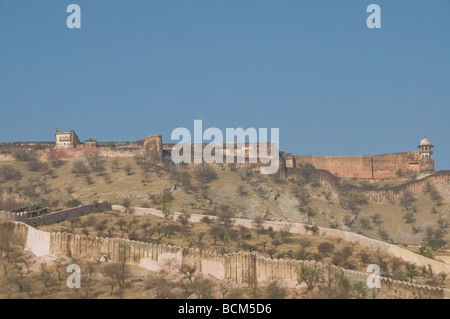 Fort Amber, vues du,de ville fortifiée, éléphants, jardins,Parcs,de lit du lac, Fortifications, portes, Jaipur, Rajasthan, Inde Banque D'Images