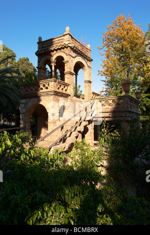 Follies dans la Trevelyan Jardins en Taormina Italie, aussi connu que the Giardino Trevelyan et le Parco Duchi di Cesarò. Banque D'Images