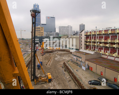 Grand bâtiment site de construction dans le centre-ville de Rotterdam Zuid Holland aux Pays-Bas Banque D'Images