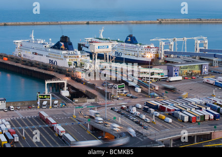 Les quais de l'Est et du Port de Ferry Dover Kent UK Banque D'Images