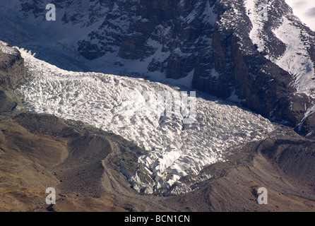 Au pied du glacier du Pic Noijinkangsang, Tibet, Chine Banque D'Images