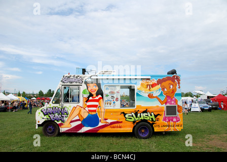 Une glace et slurpee chariot stationné à un événement de Woodbine Park à Toronto (Ontario) Canada Banque D'Images