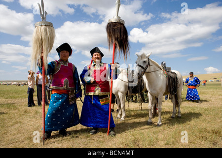 Port de Mongolie Le Naadam, élaborée au cours de costume de Xilin Gol Ligue, Mongolie intérieure, Chine Banque D'Images