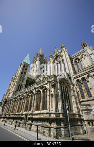 Ville de Truro, en Angleterre. Le sud de l'élévation de la cathédrale de Truro vue à partir de la Croix haute. Banque D'Images