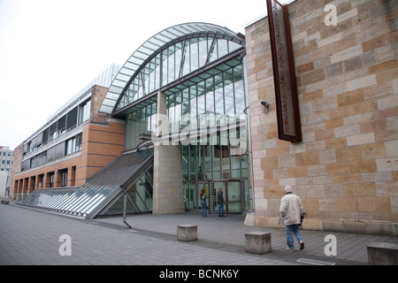 Le Germanisches Nationalmuseum, fondé à Nuremberg, Allemagne, en 1852, abrite une importante collection d'objets se rapportant à Ge Banque D'Images