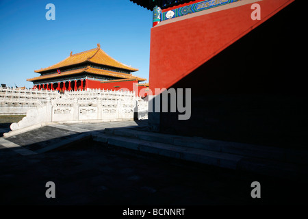 Vue de salle de l'harmonie suprême du Pavilion de manifester la bienveillance, Forbidden City, Beijing, Chine Banque D'Images