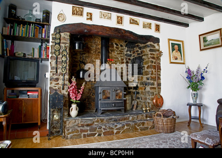 Cheminée dans un chalet sur le bord d'Exmoor, North Devon, Angleterre Banque D'Images