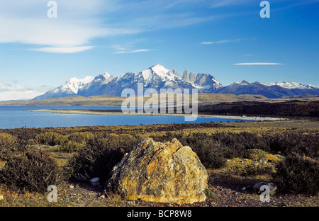 Patagonie voir au lago Sarmiento et les tours de Paine au chili Banque D'Images