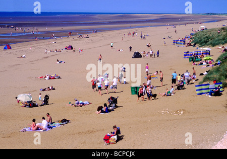 Old Hunstanton vacances en bord de plages de sable fin de la côte anglaise côte soleil soleil mer sable soleil mer du Nord Norfolk Banque D'Images