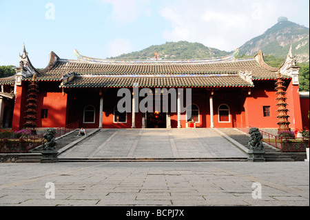 Avant de porte de Temple Yongquan Gushan, Fuzhou, province du Fujian, Chine Banque D'Images