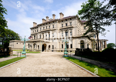 Les disjoncteurs, maison d'été de la famille Vanderbilt sur Rhode Island, construit entre 1893-95 l'hôtel particulier de 70 chambres de 7 millions de dollars de coûts Banque D'Images